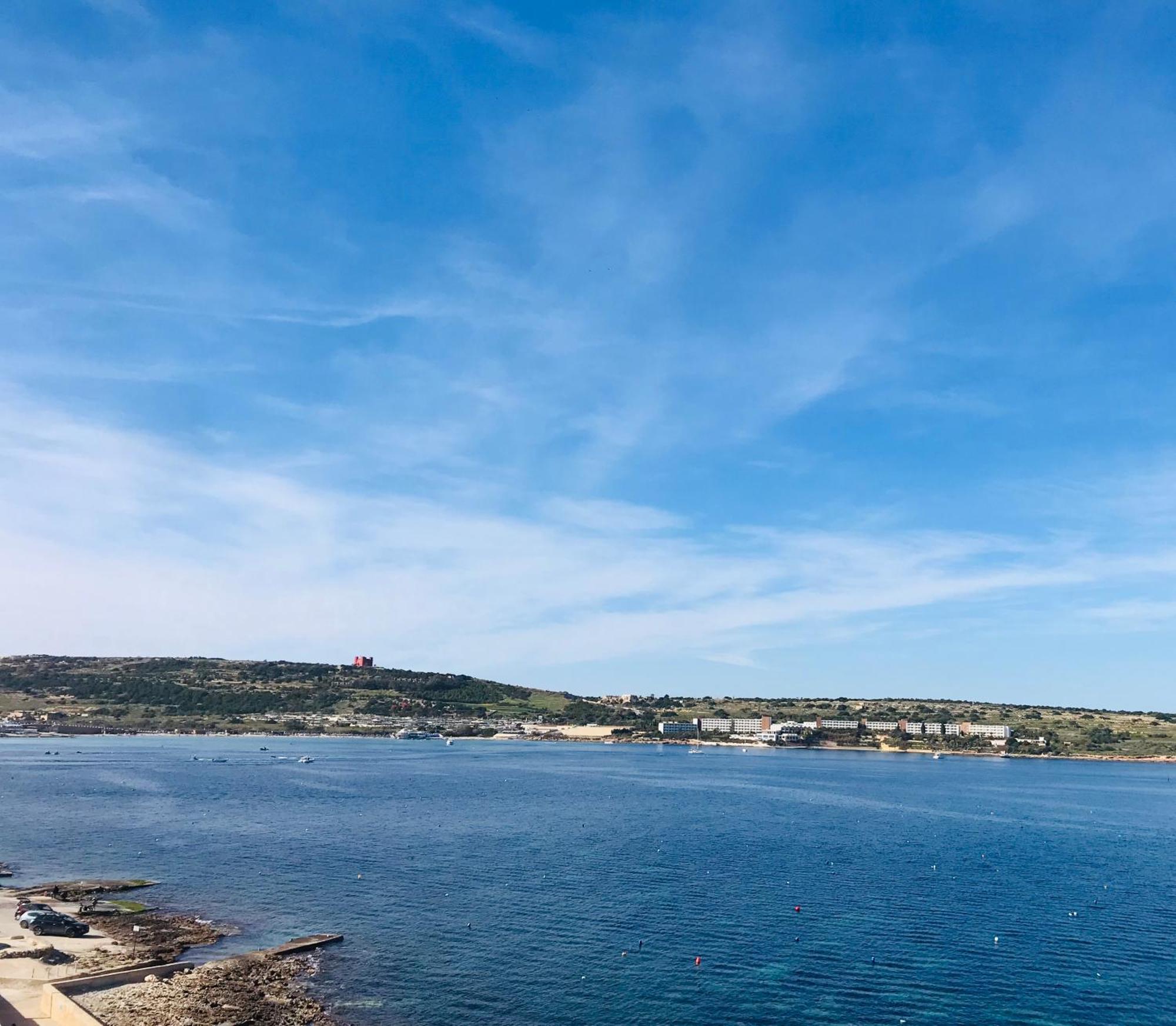 Seafront Maisonette Ocean Views & Terrace Mellieħa Exteriör bild